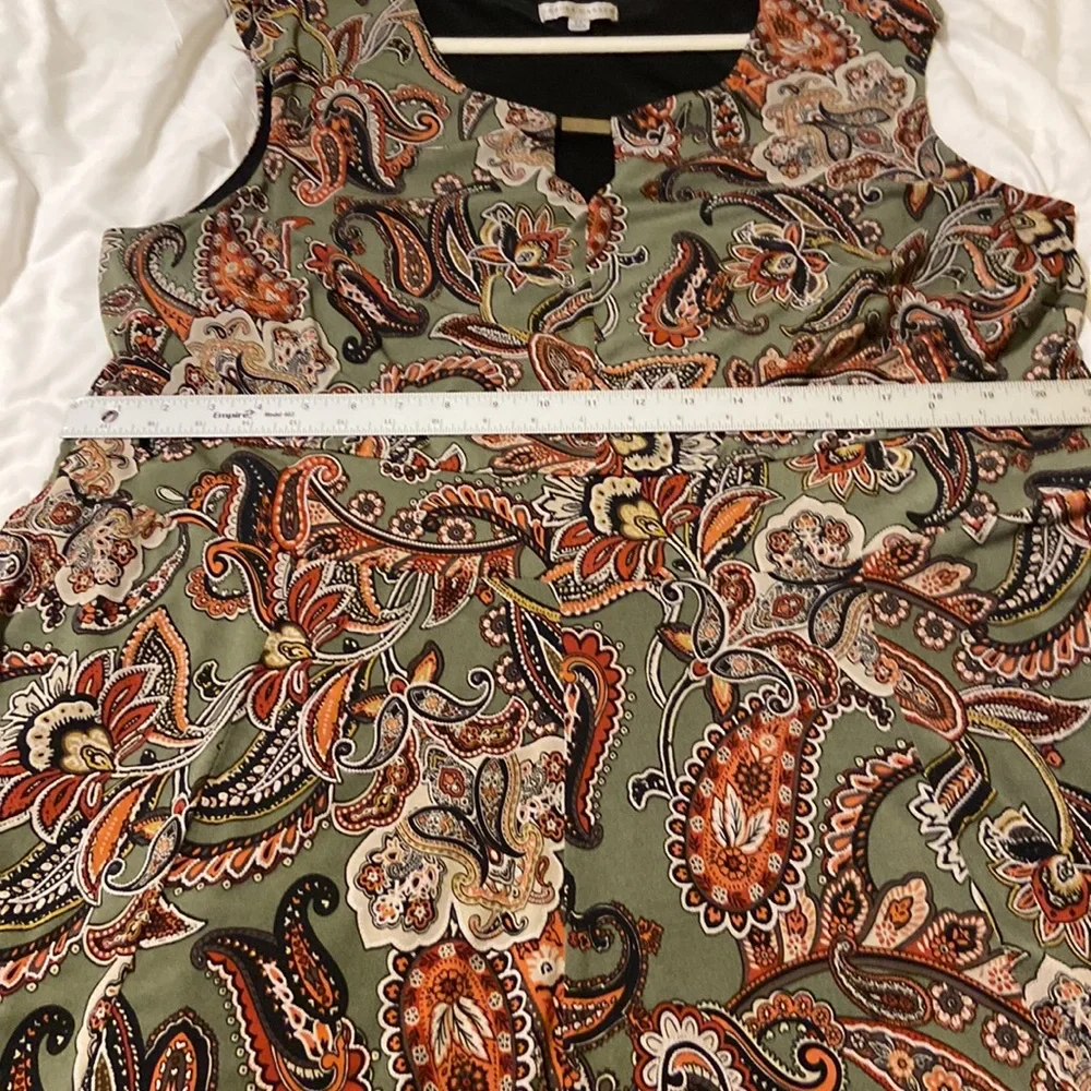 Sandra Darren Woman’s Green Paisley Mid length sleeveless dress, Plus Size 2X - Picture 10 of 13
